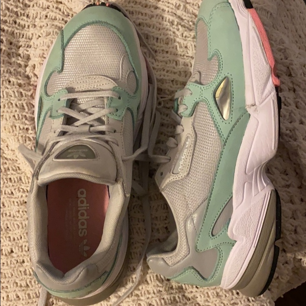 Adidas x kylie Jenner Falcons